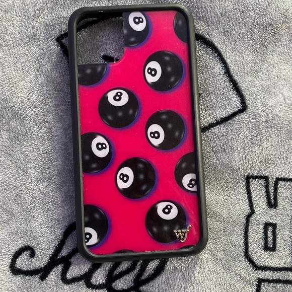 Wildflowers | Accessories | Wildflower 8 Ball Case | Poshmark Wildflowers | Accessories | Wildflower 8 Ball Case | Poshmark